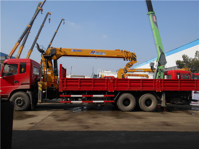 徐工隨車(chē)吊 多功能工程機(jī)械的卓越選擇